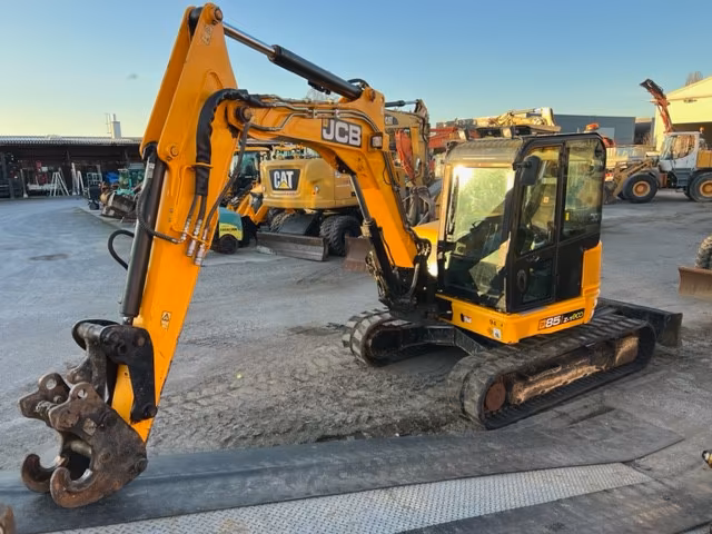 JCB 85Z-1 Eco Kompaktbagger mit 2 Tieflöffeln, BJ 2017